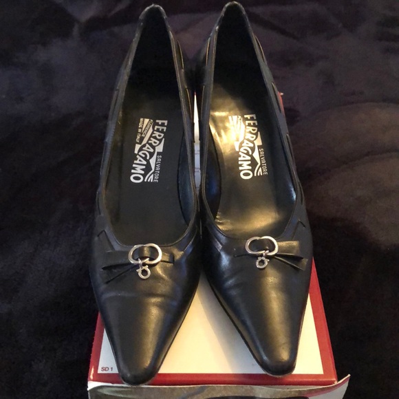 Ferragamo - Picture 2 of 5